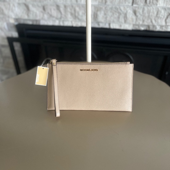 Michael Kors Jet Set Wristlet Tan Zipper Clutch - Picture 1 of 9